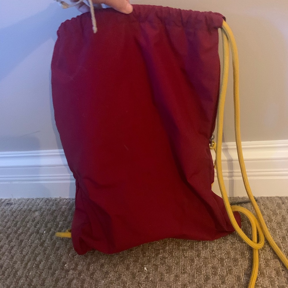 Nike drawstring back pack - Picture 3 of 4